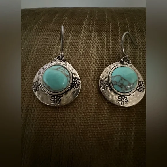 Fashion silver and faux turquoise dangle earrings - Picture 6 of 9